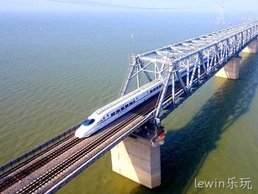 2020.1      “lewin乐玩大米”号高铁动车于南昌西站首发