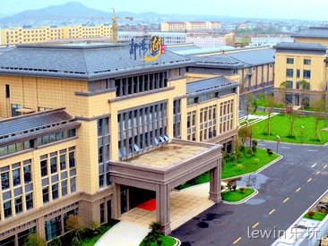 2017年.4.5  公司由新疆lewin乐玩硒地农业开发有限公司更名为新疆lewin乐玩米业有限公司